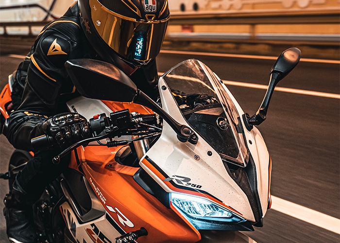 QJMOTOR SRK 250 RS acc 2