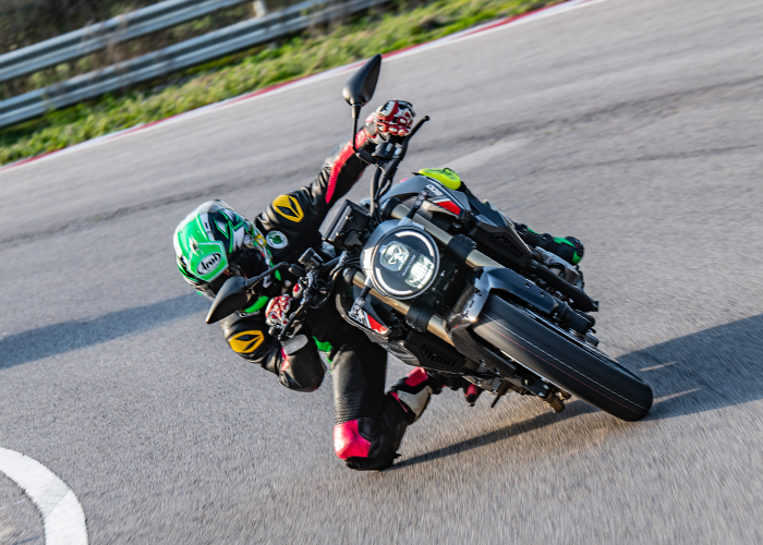 QJMOTOR SRK 600 acc 2