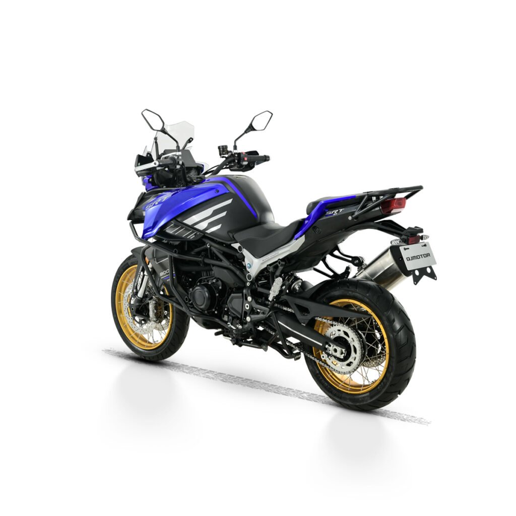 QJMOTOR SRT800SK 45 izquierda atrás