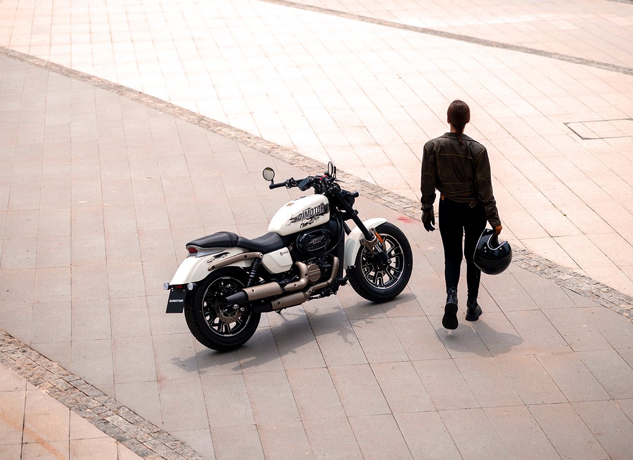 QJMOTOR SRV 350 VS