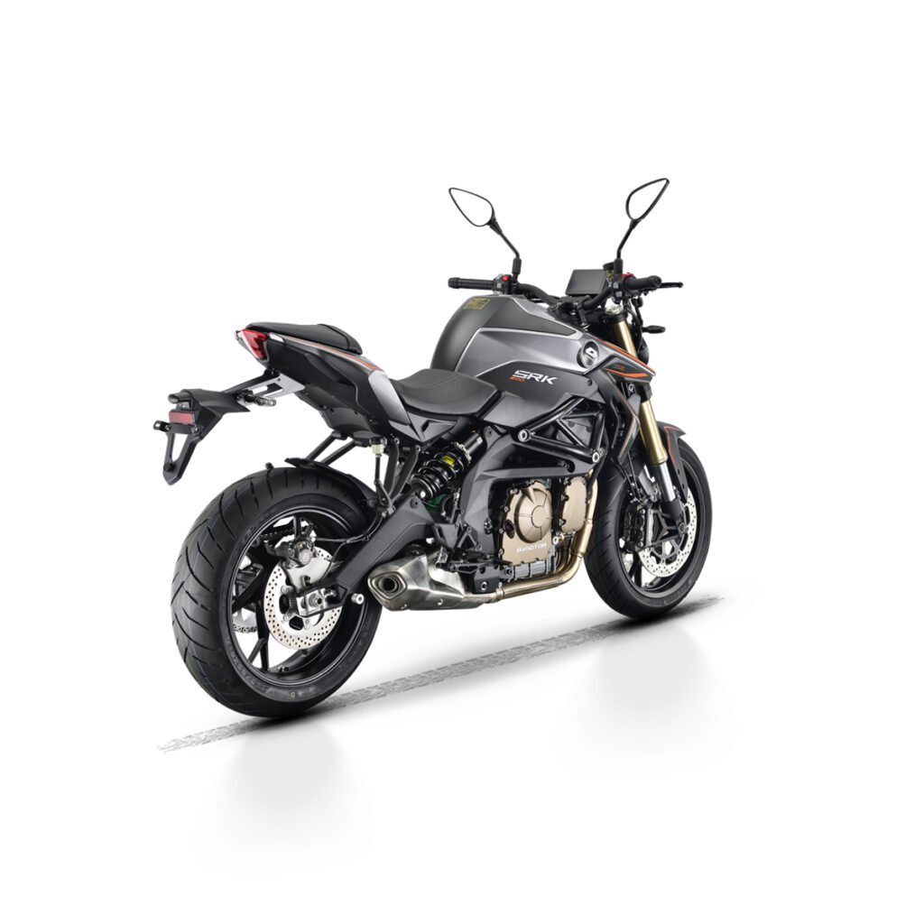 QJMOTOR SKR600 derecha atrás 1200X1200