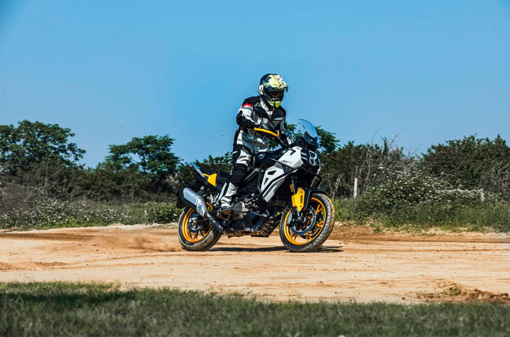 SVT 650 X
