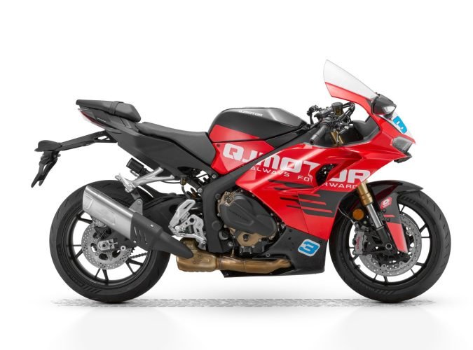 QJMOTOR QJMOTOR presenta la nueva SRK 800 R y RS
